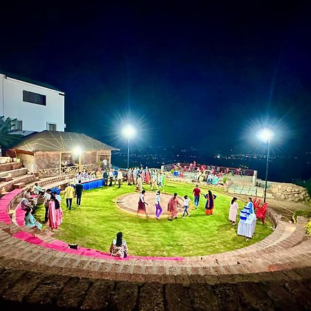 Panhāla Silent Villa Valley View Room מראה חיצוני תמונה