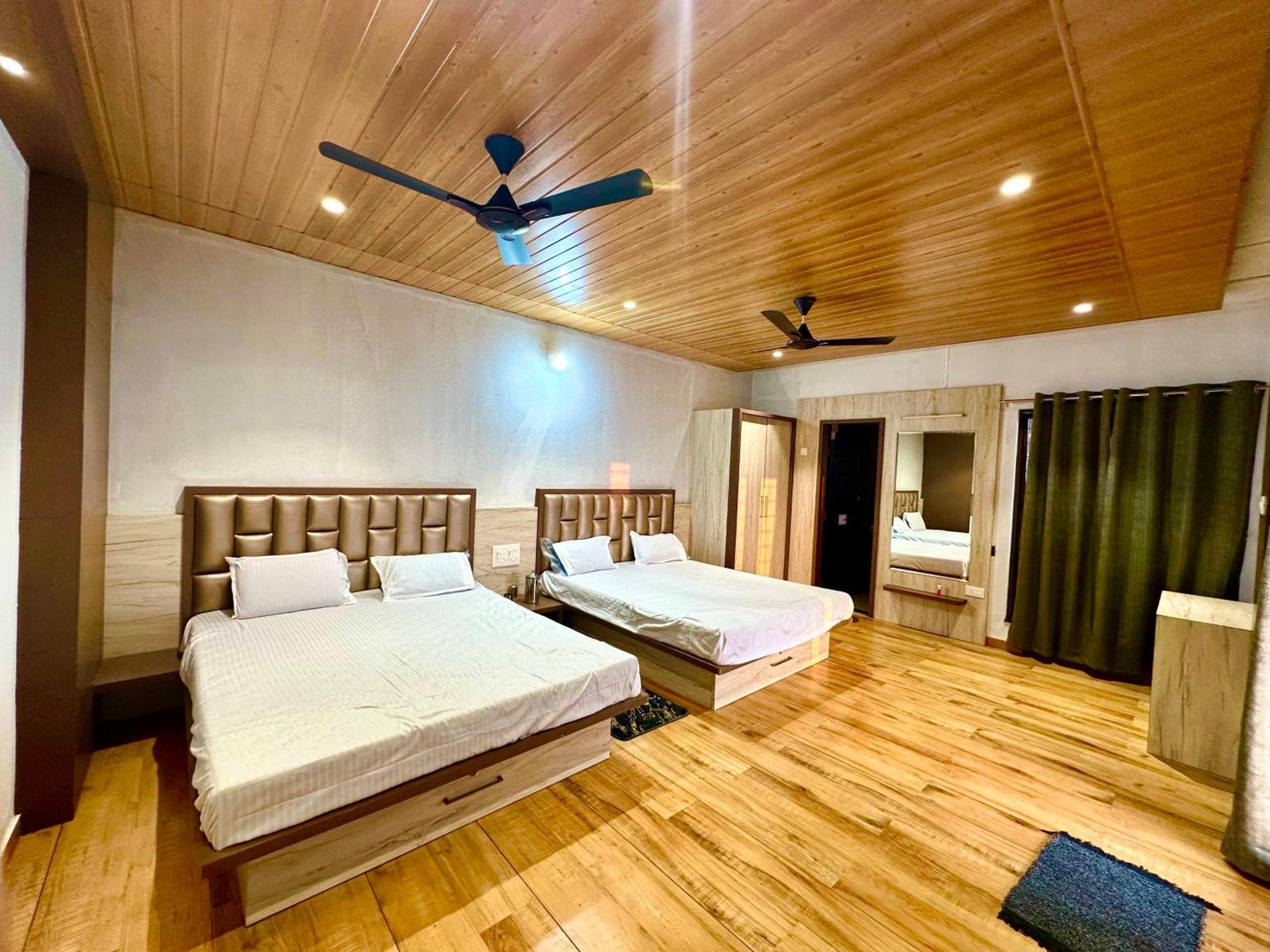Panhāla Silent Villa Valley View Room מראה חיצוני תמונה