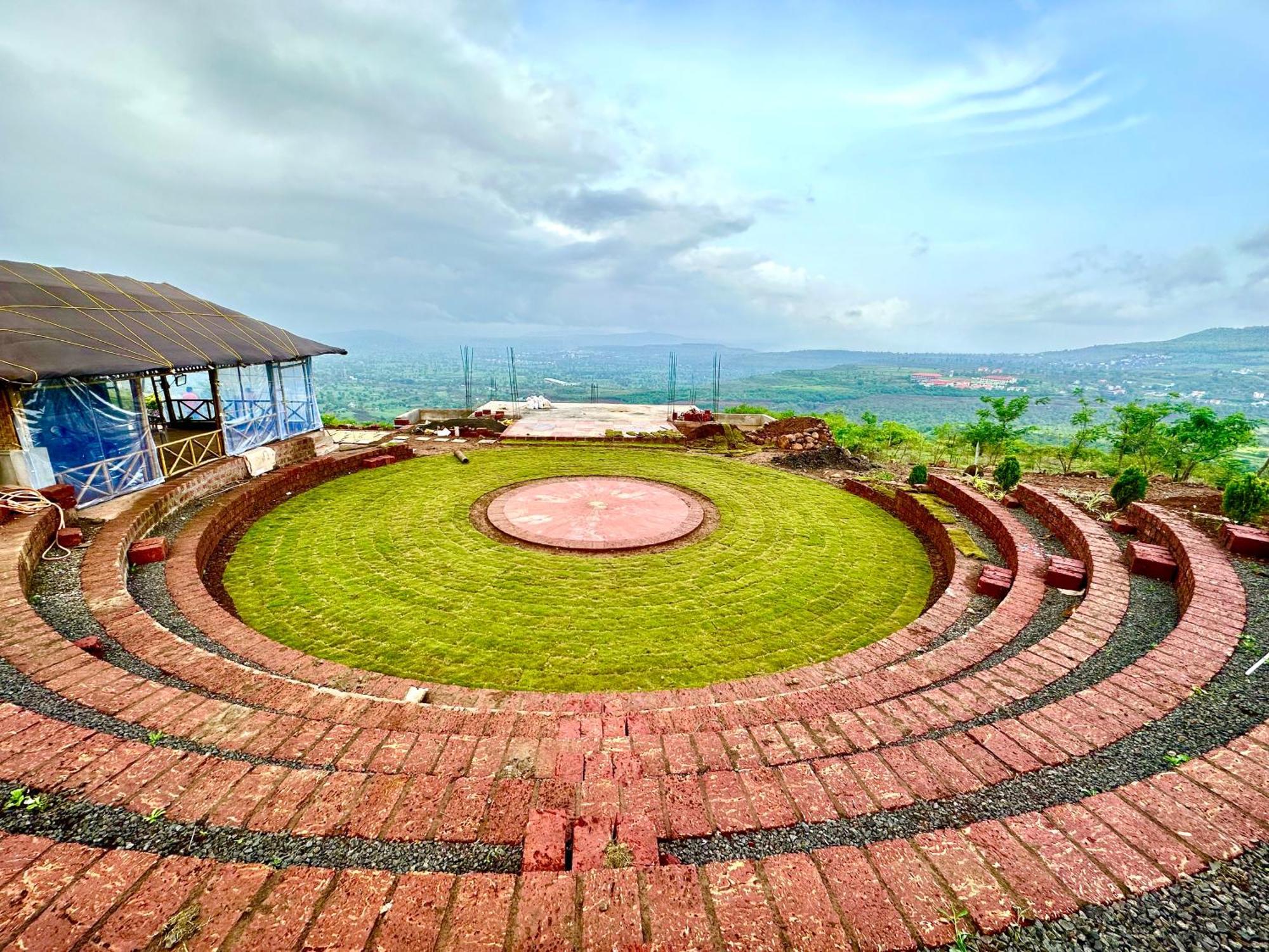 Panhāla Silent Villa Valley View Room מראה חיצוני תמונה