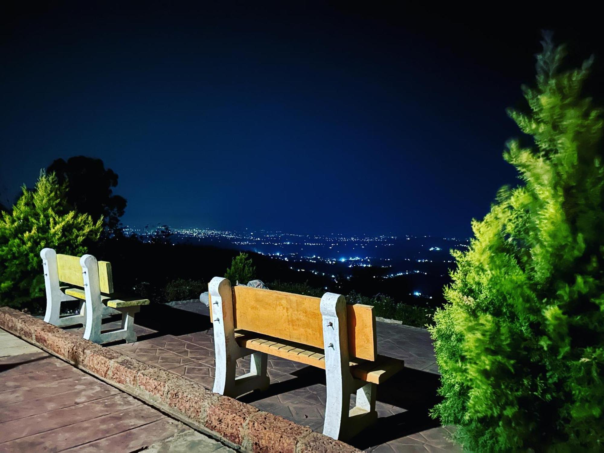Panhāla Silent Villa Valley View Room מראה חיצוני תמונה